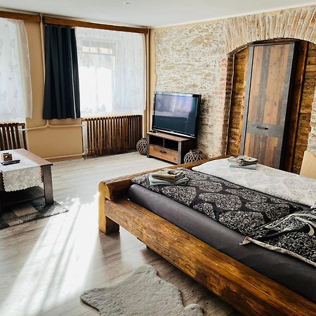 Apartman Houmr Jáchymov Eksteriør bilde